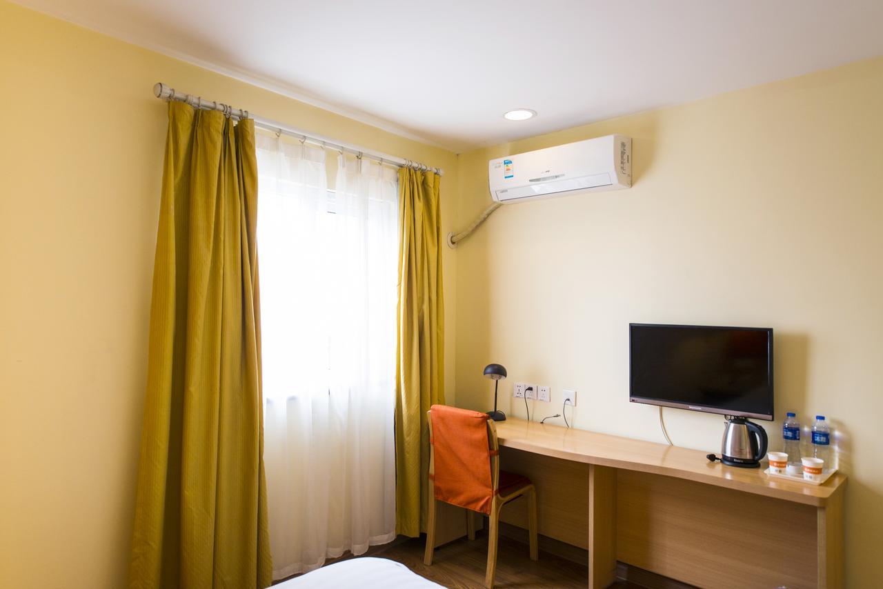 Home Inn Shanghai Century Park ภายนอก รูปภาพ