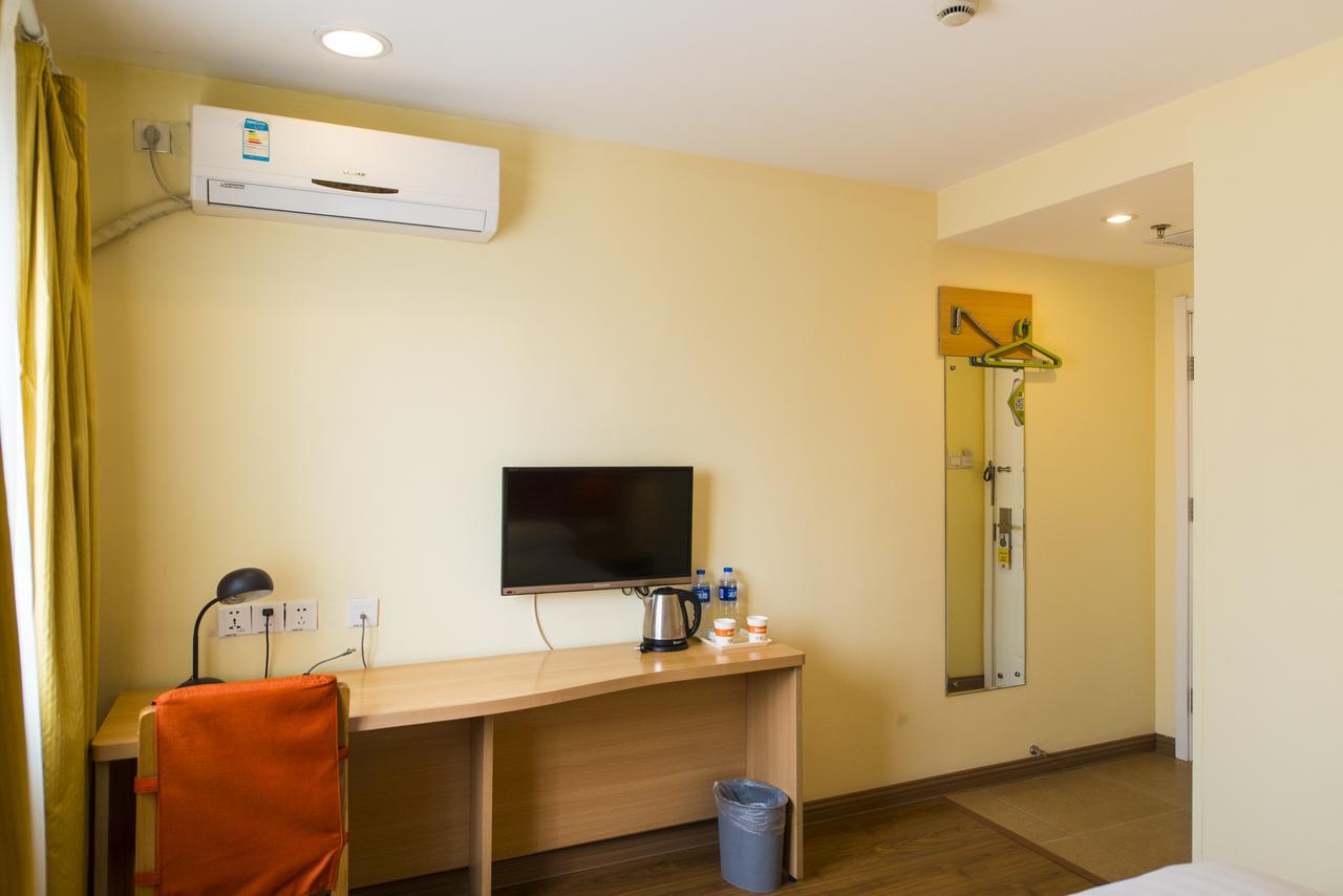 Home Inn Shanghai Century Park ภายนอก รูปภาพ