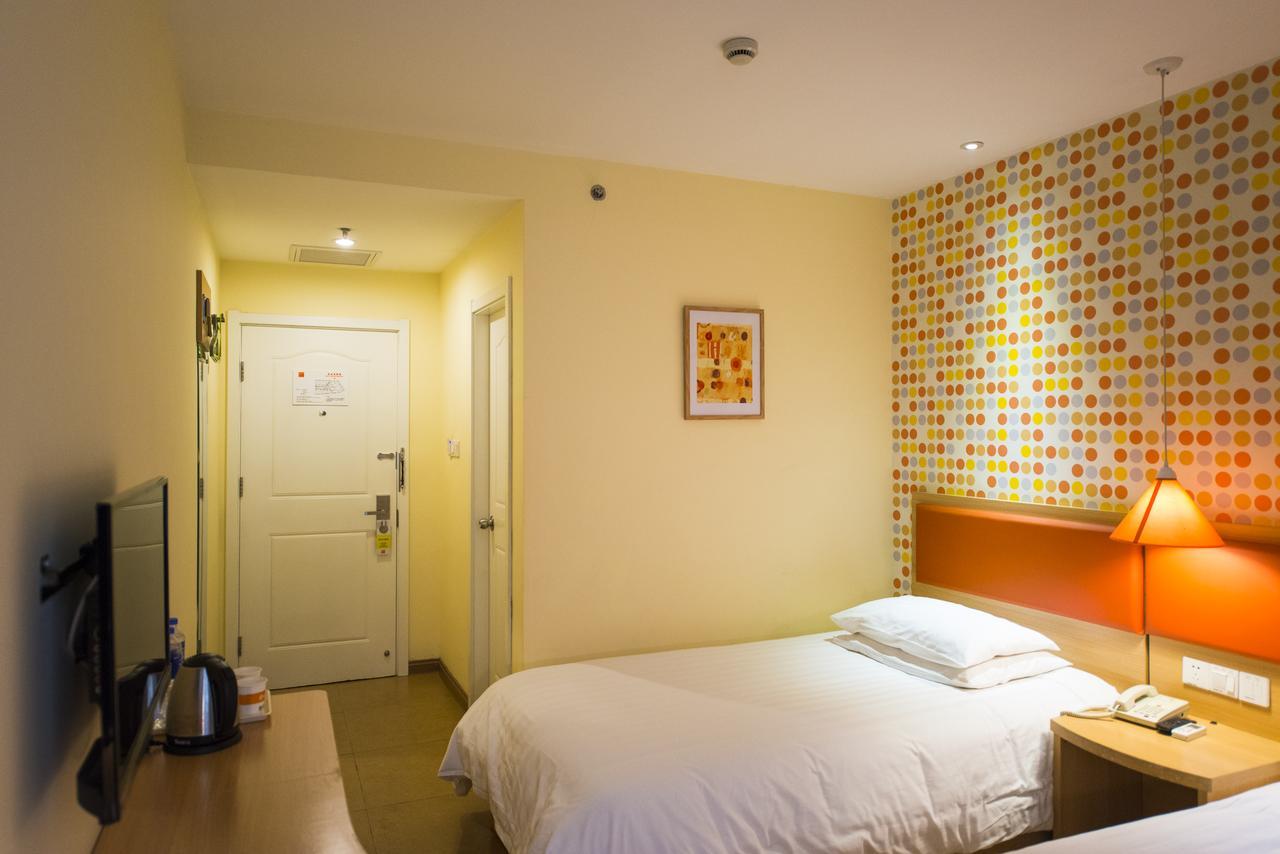 Home Inn Shanghai Century Park ภายนอก รูปภาพ