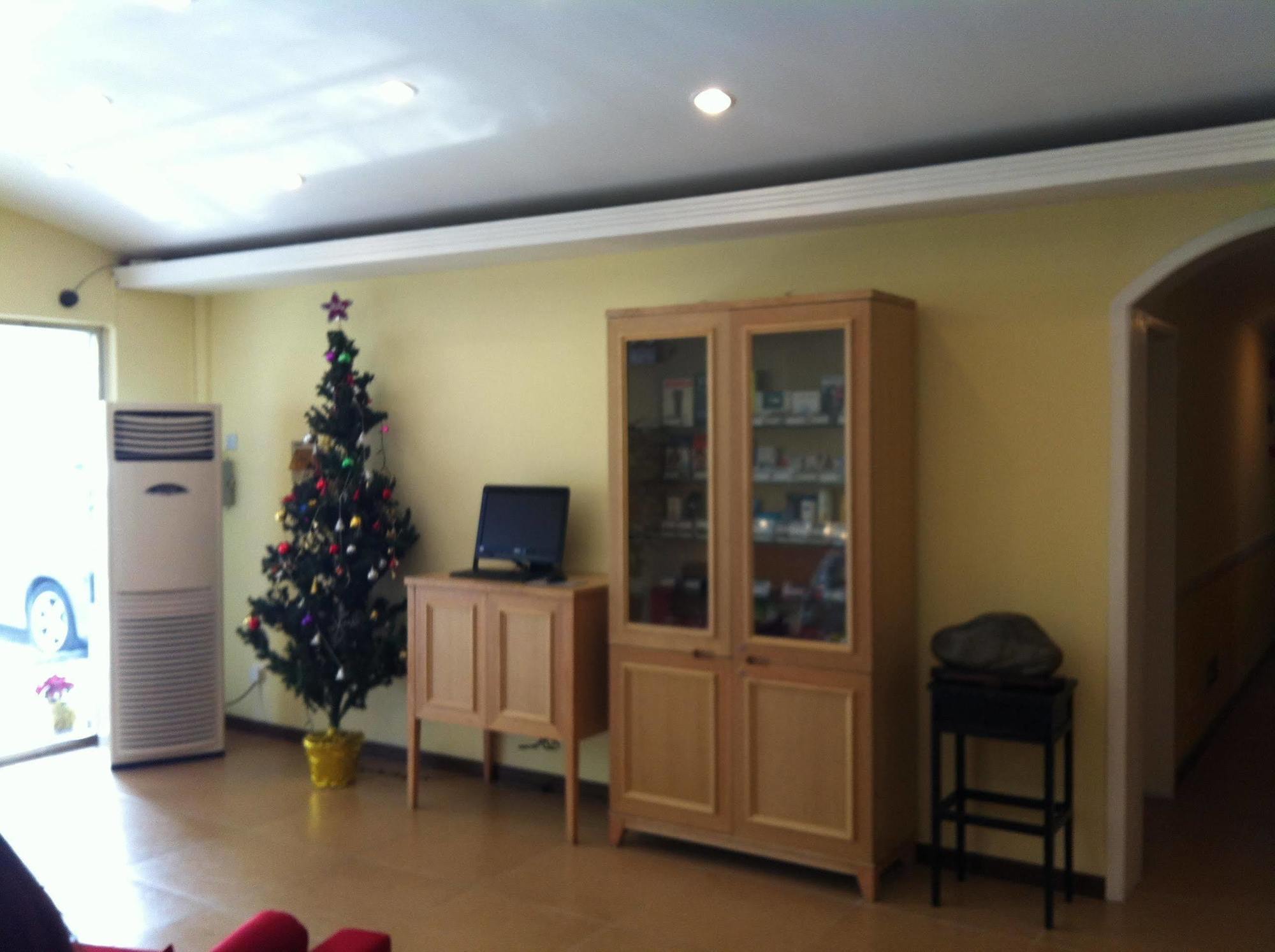 Home Inn Shanghai Century Park ภายนอก รูปภาพ